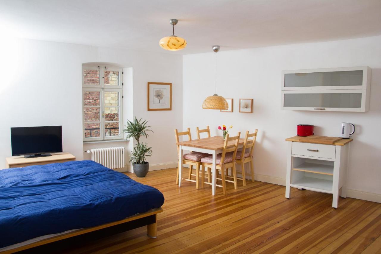 Gaestezimmer Mittelgasse Florsheim-Dalsheim Bagian luar foto