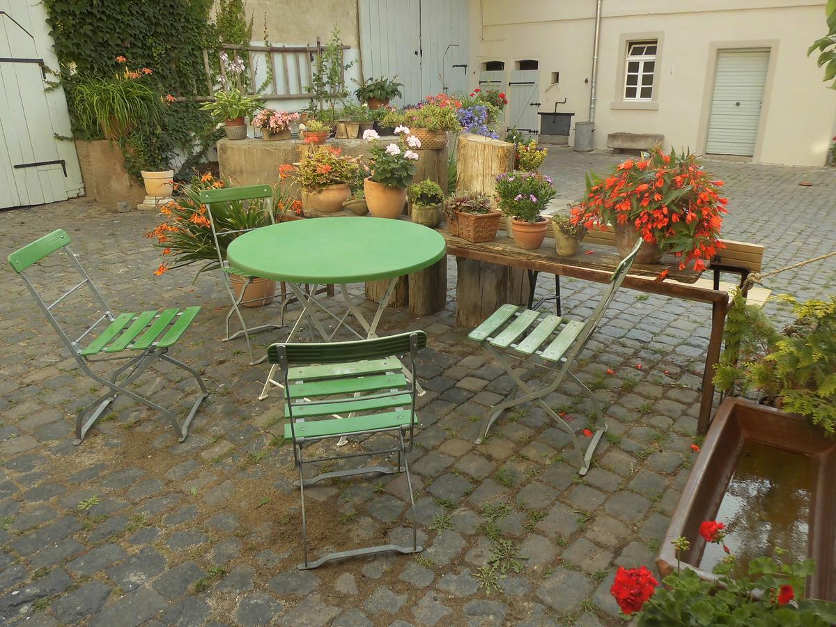 Gaestezimmer Mittelgasse Florsheim-Dalsheim Bagian luar foto